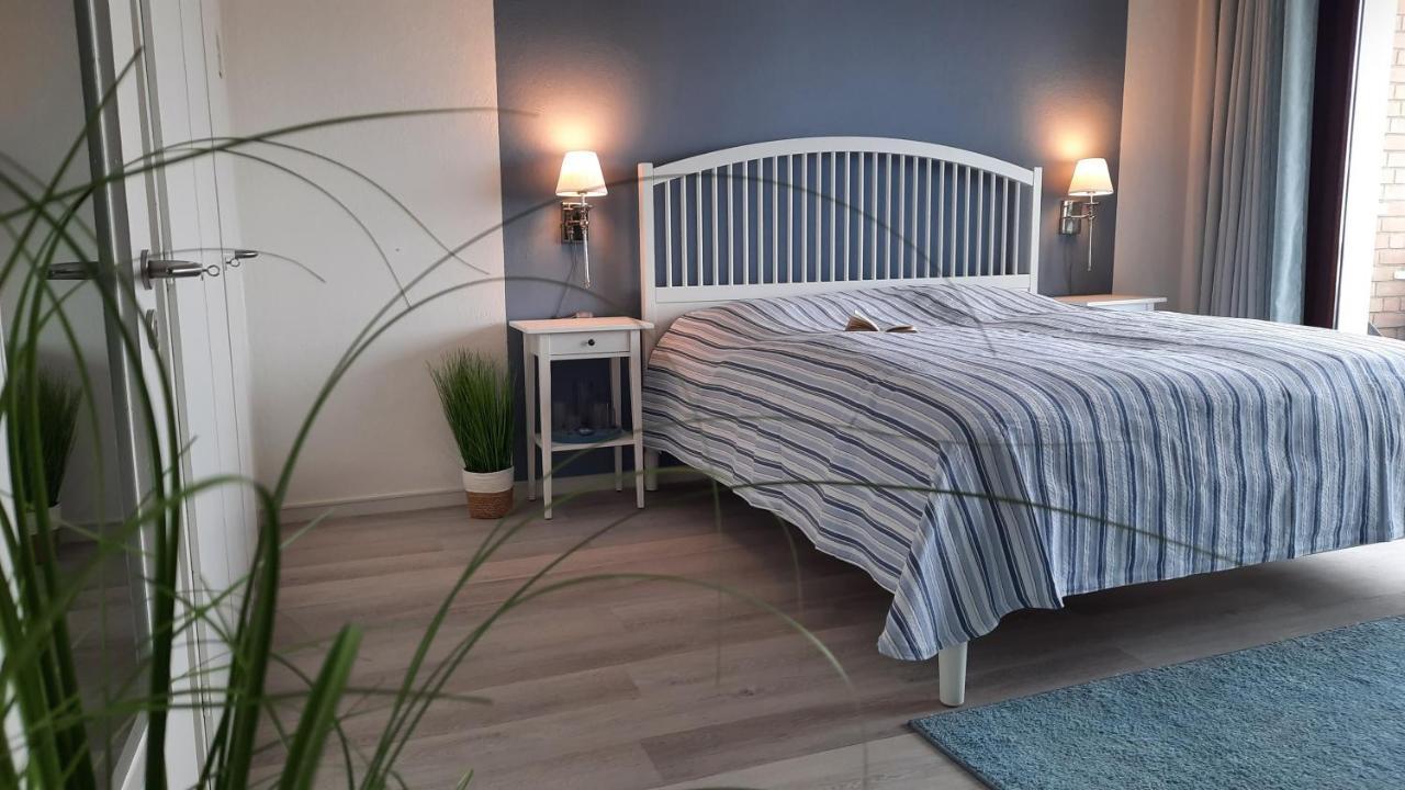 Ferienwohnung Wattkieker Busum Ngoại thất bức ảnh